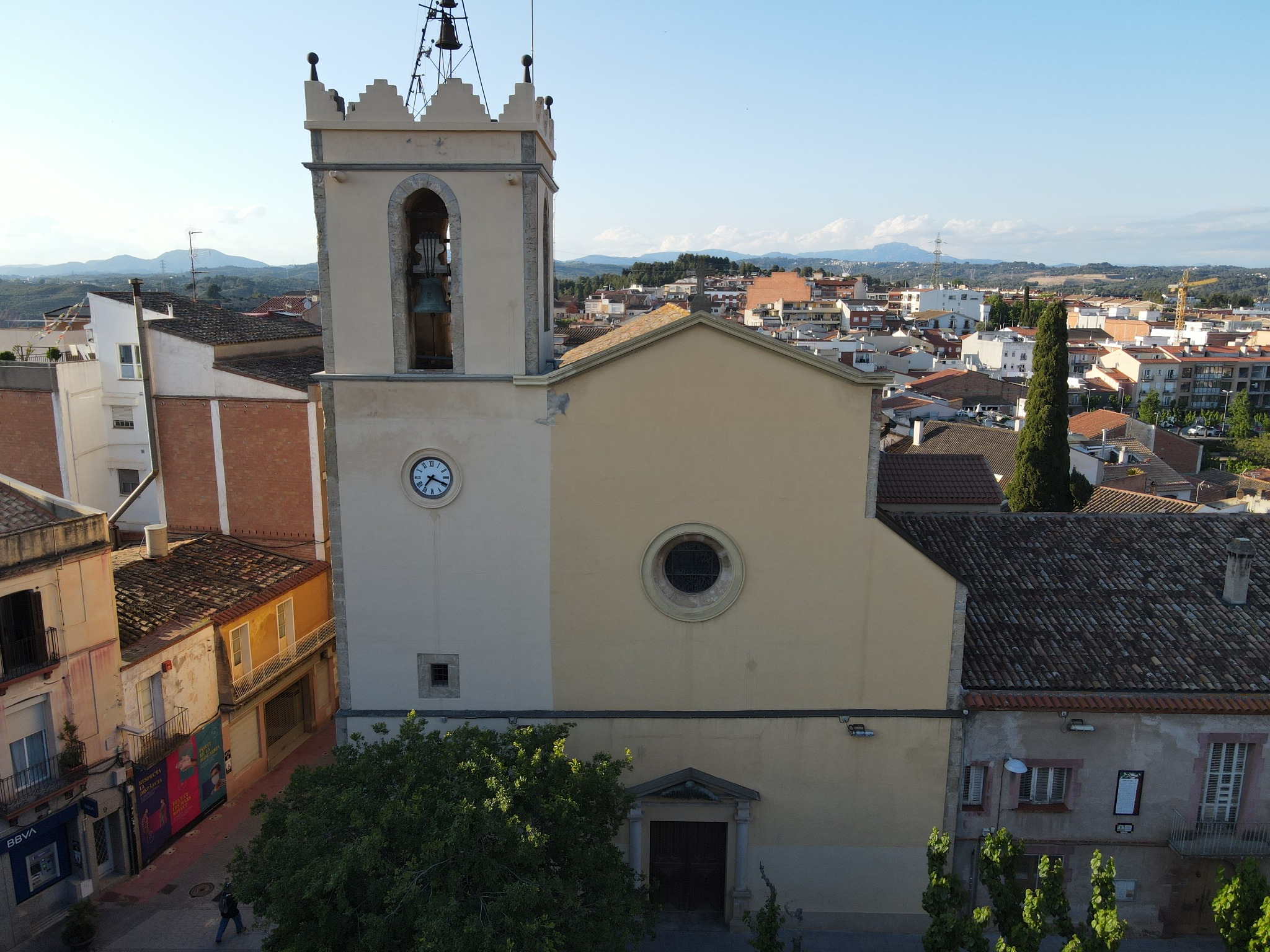 Al fons, Sant Llorenç a l’esquerra i el Montseny a la dreta